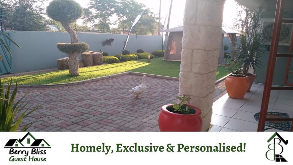 Berry Bliss Guest House Γκαμπορόνε Εξωτερικό φωτογραφία