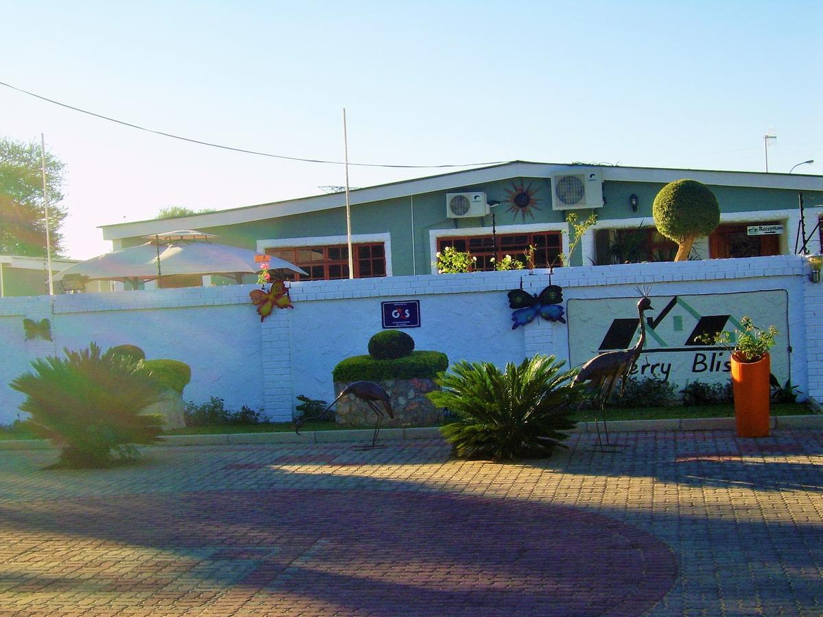 Berry Bliss Guest House Γκαμπορόνε Εξωτερικό φωτογραφία