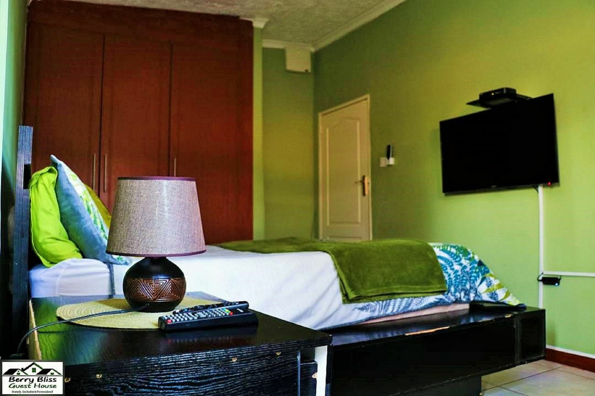 Berry Bliss Guest House Γκαμπορόνε Εξωτερικό φωτογραφία