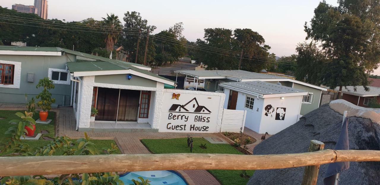 Berry Bliss Guest House Γκαμπορόνε Εξωτερικό φωτογραφία