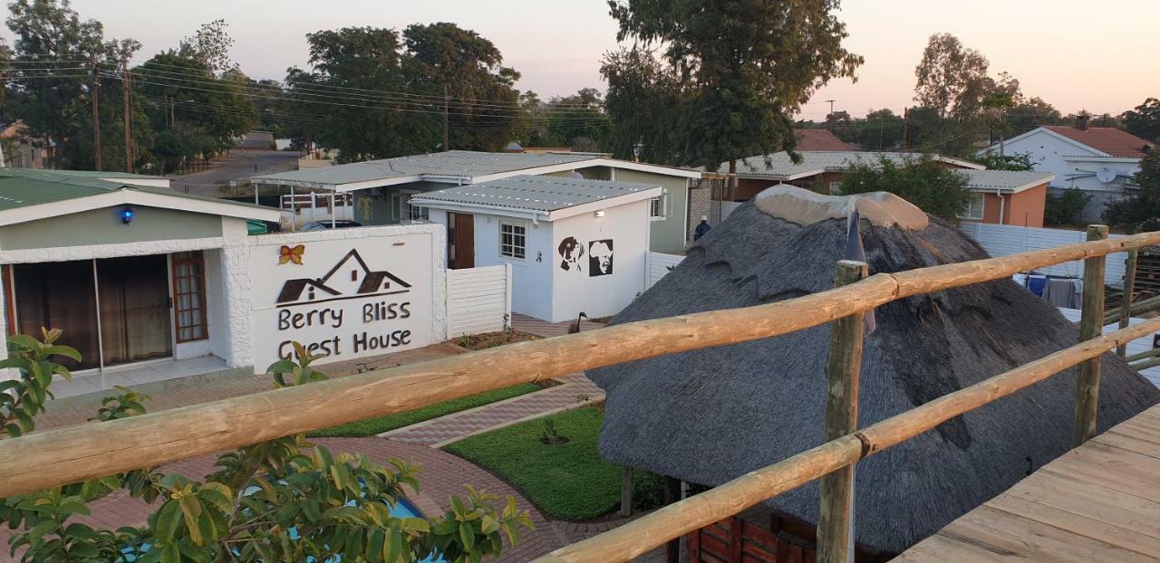 Berry Bliss Guest House Γκαμπορόνε Εξωτερικό φωτογραφία